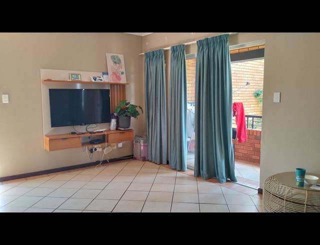 2 BEDROOM SECTIONAL TITLE FOR SALE IN EQUESTRIA